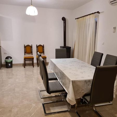 Apartman Gilan Seget Vranjica Buitenkant foto
