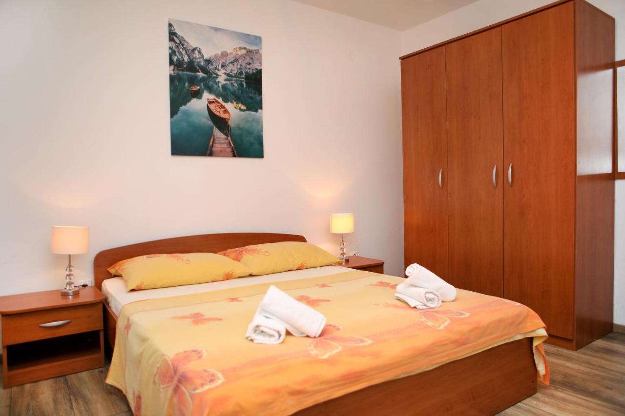 Apartman Gilan Seget Vranjica Buitenkant foto