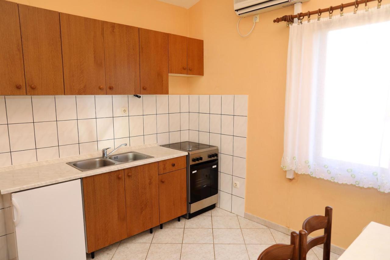Apartman Gilan Seget Vranjica Buitenkant foto