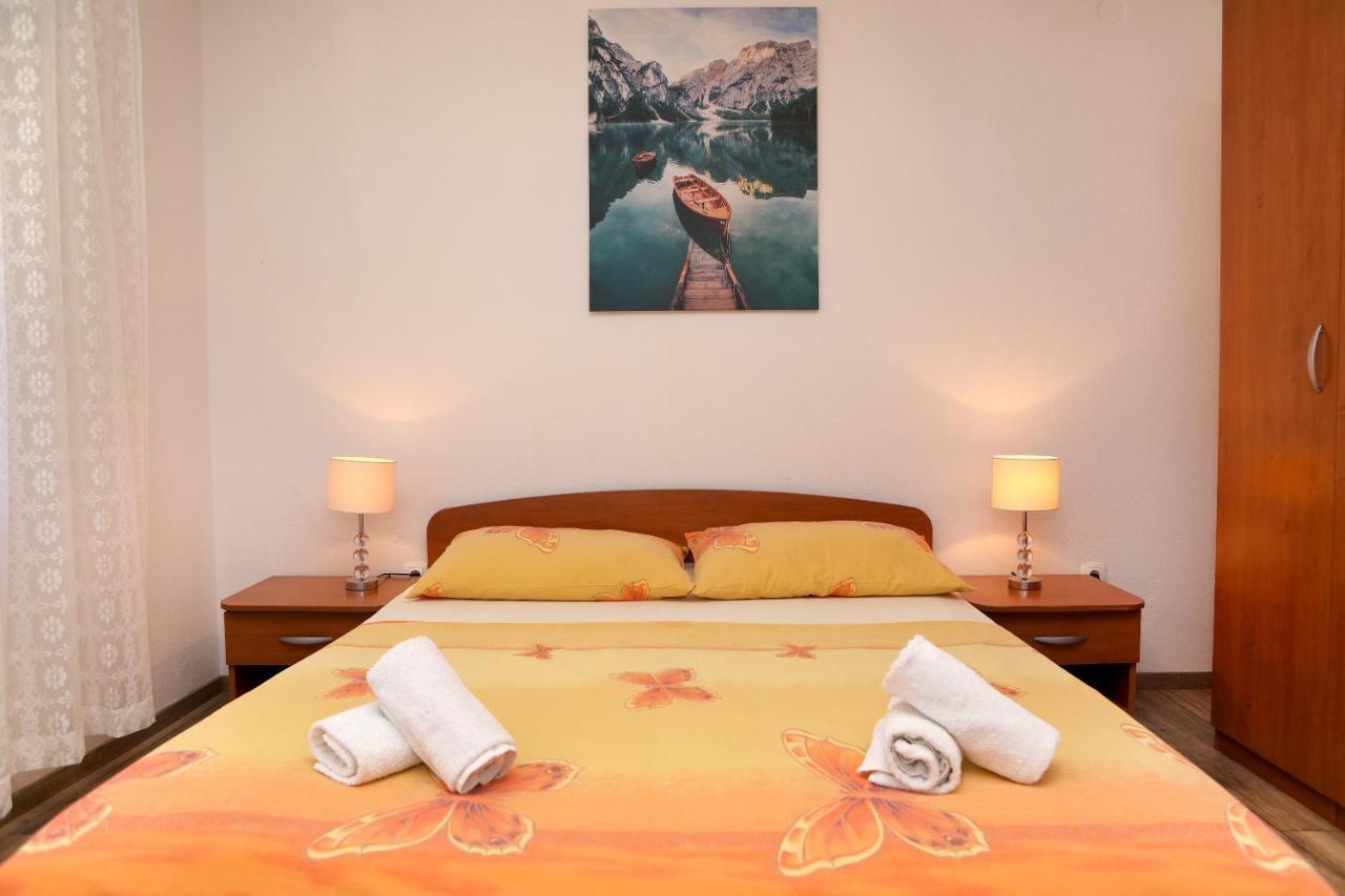 Apartman Gilan Seget Vranjica Buitenkant foto
