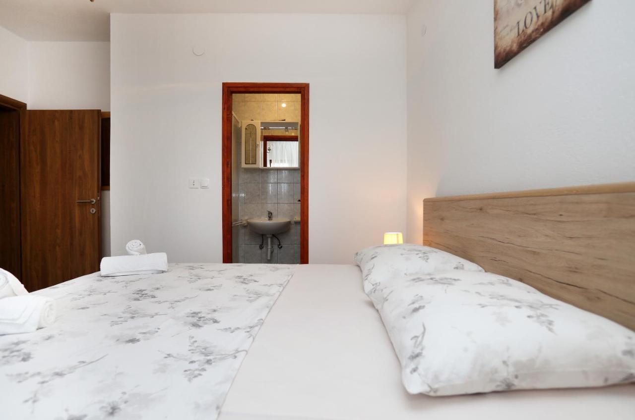 Apartman Gilan Seget Vranjica Buitenkant foto