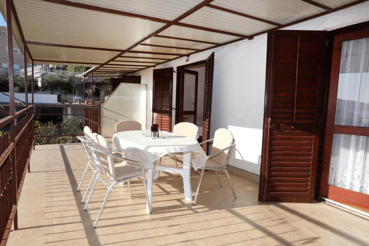 Apartman Gilan Seget Vranjica Buitenkant foto