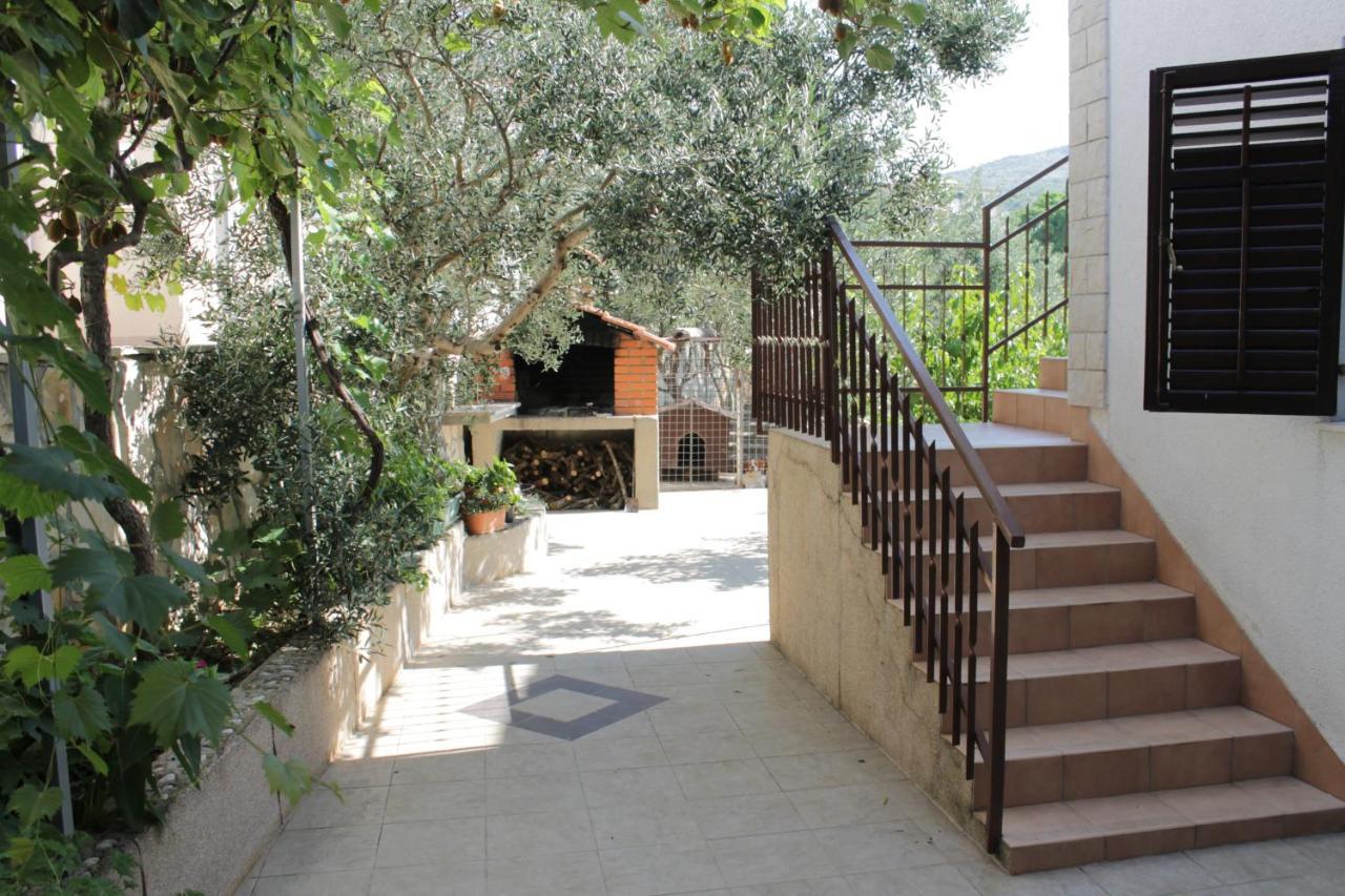 Apartman Gilan Seget Vranjica Buitenkant foto